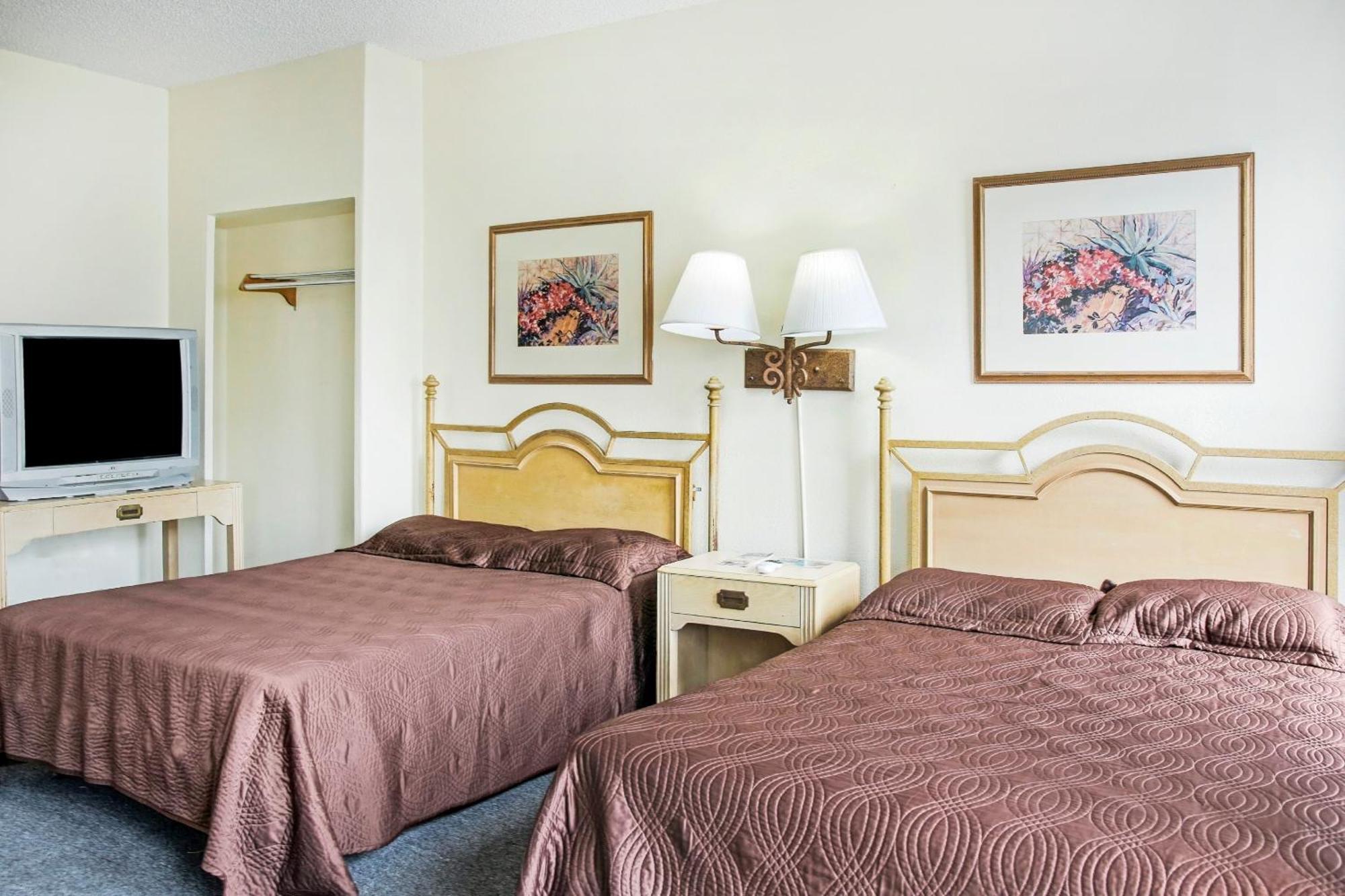 Oyo Historic Cameron Hotel Brownsville I-69E Екстер'єр фото