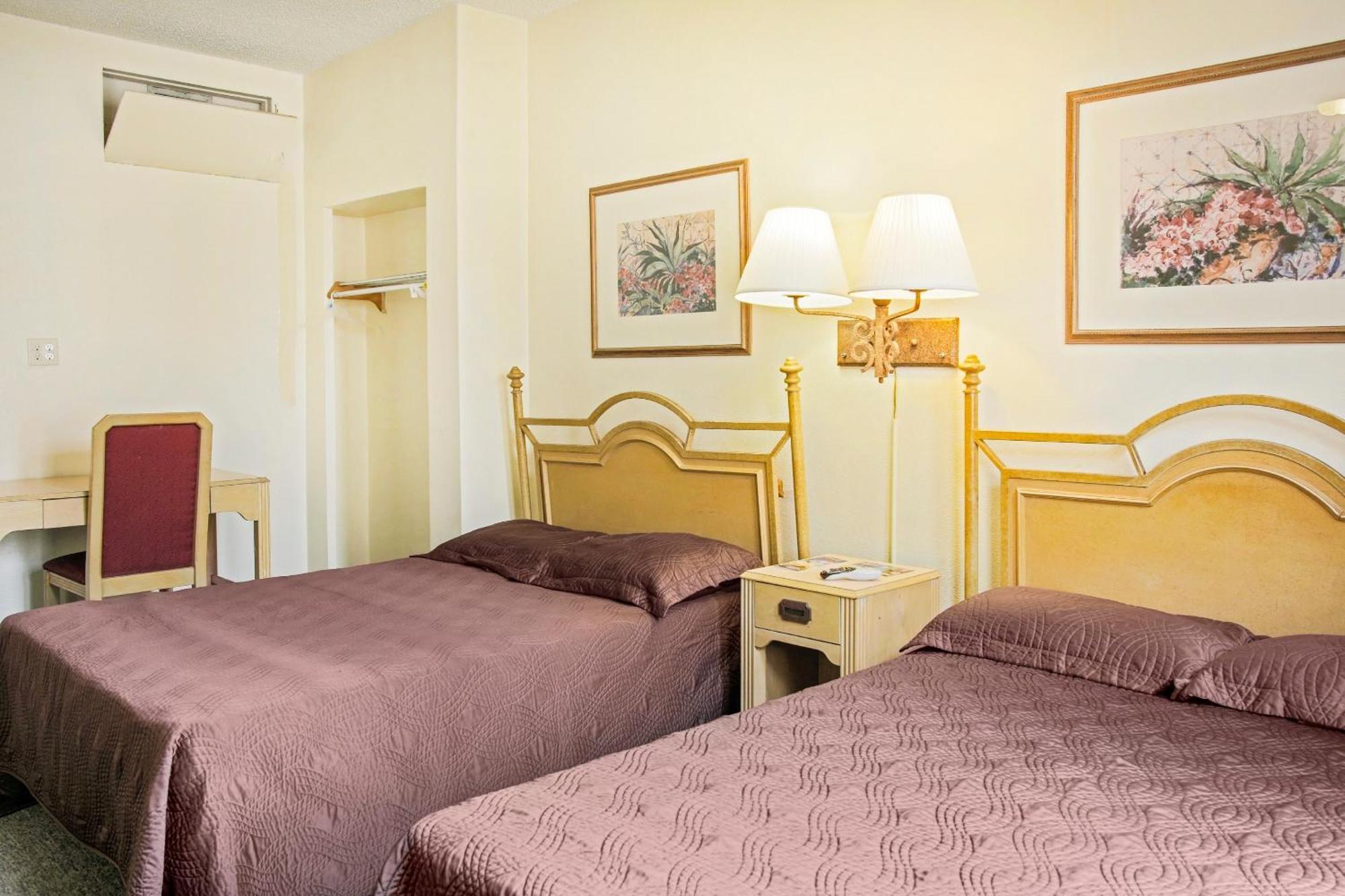 Oyo Historic Cameron Hotel Brownsville I-69E Екстер'єр фото