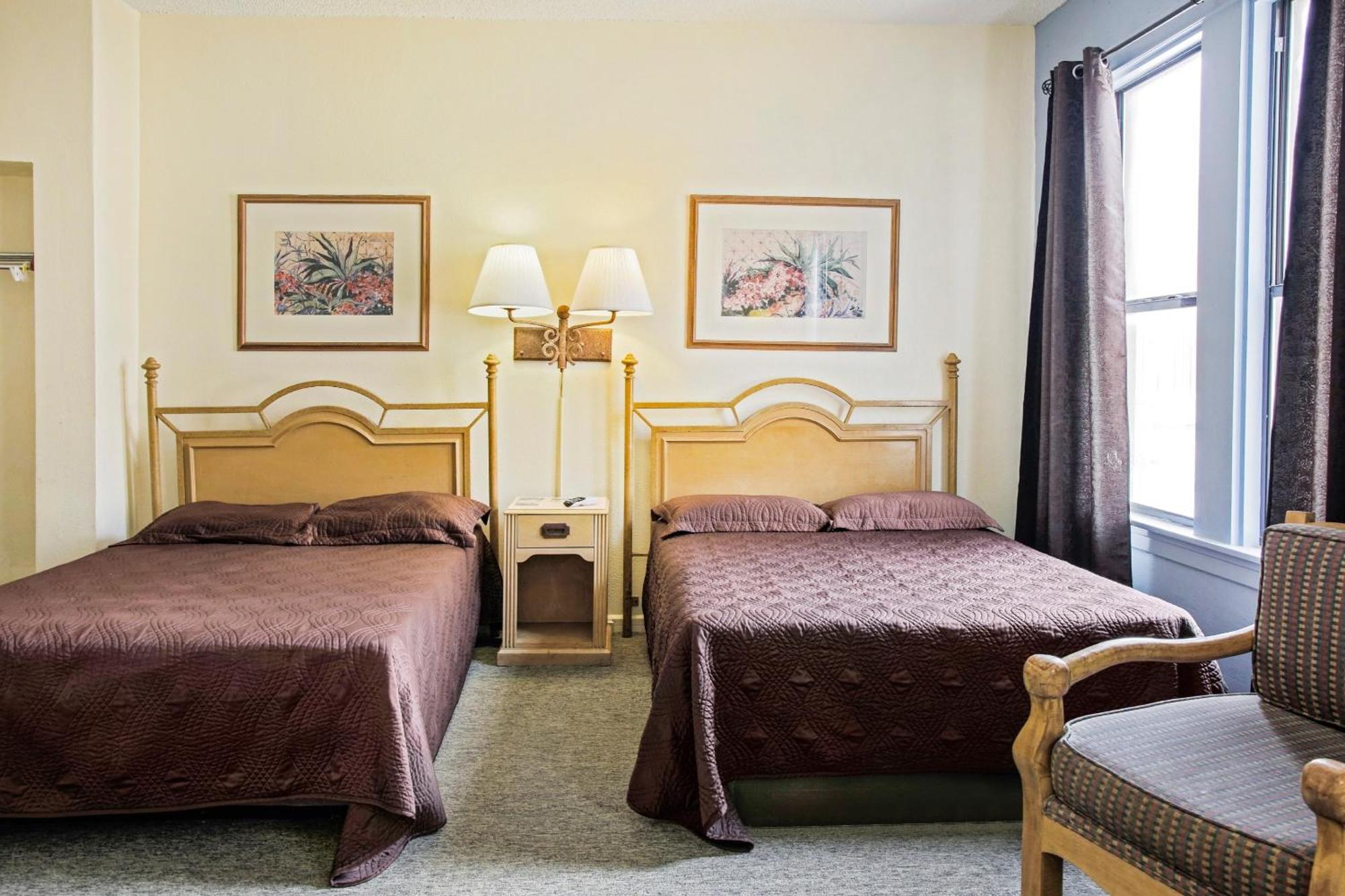 Oyo Historic Cameron Hotel Brownsville I-69E Екстер'єр фото