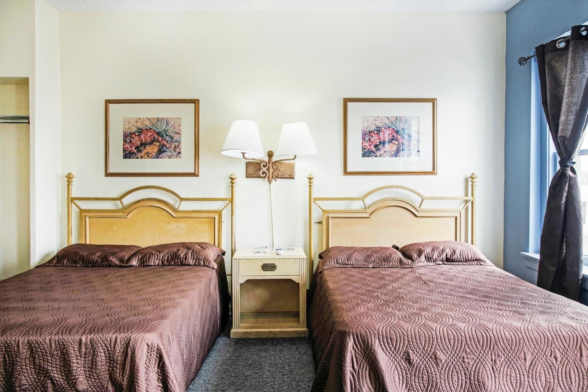Oyo Historic Cameron Hotel Brownsville I-69E Екстер'єр фото