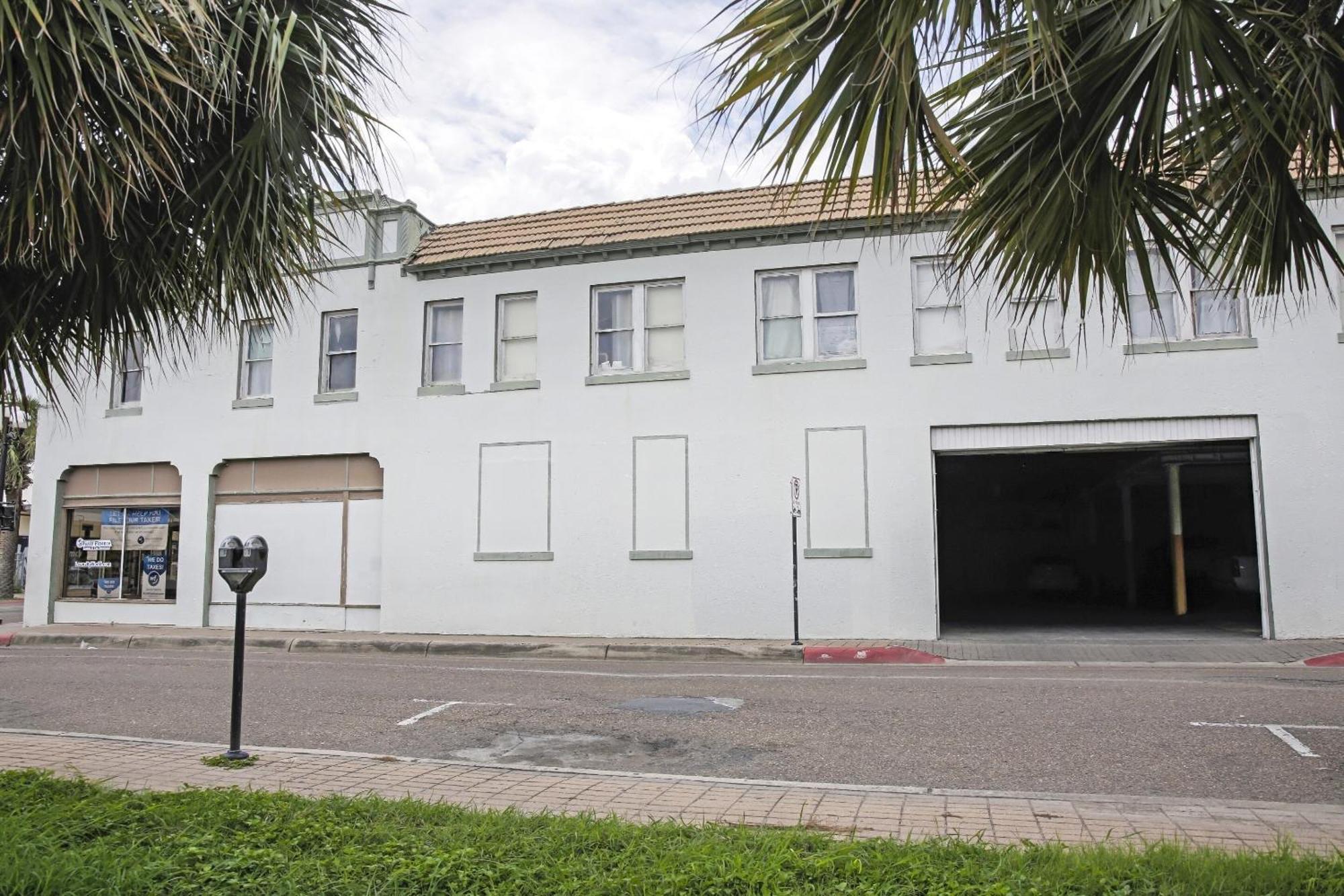 Oyo Historic Cameron Hotel Brownsville I-69E Екстер'єр фото