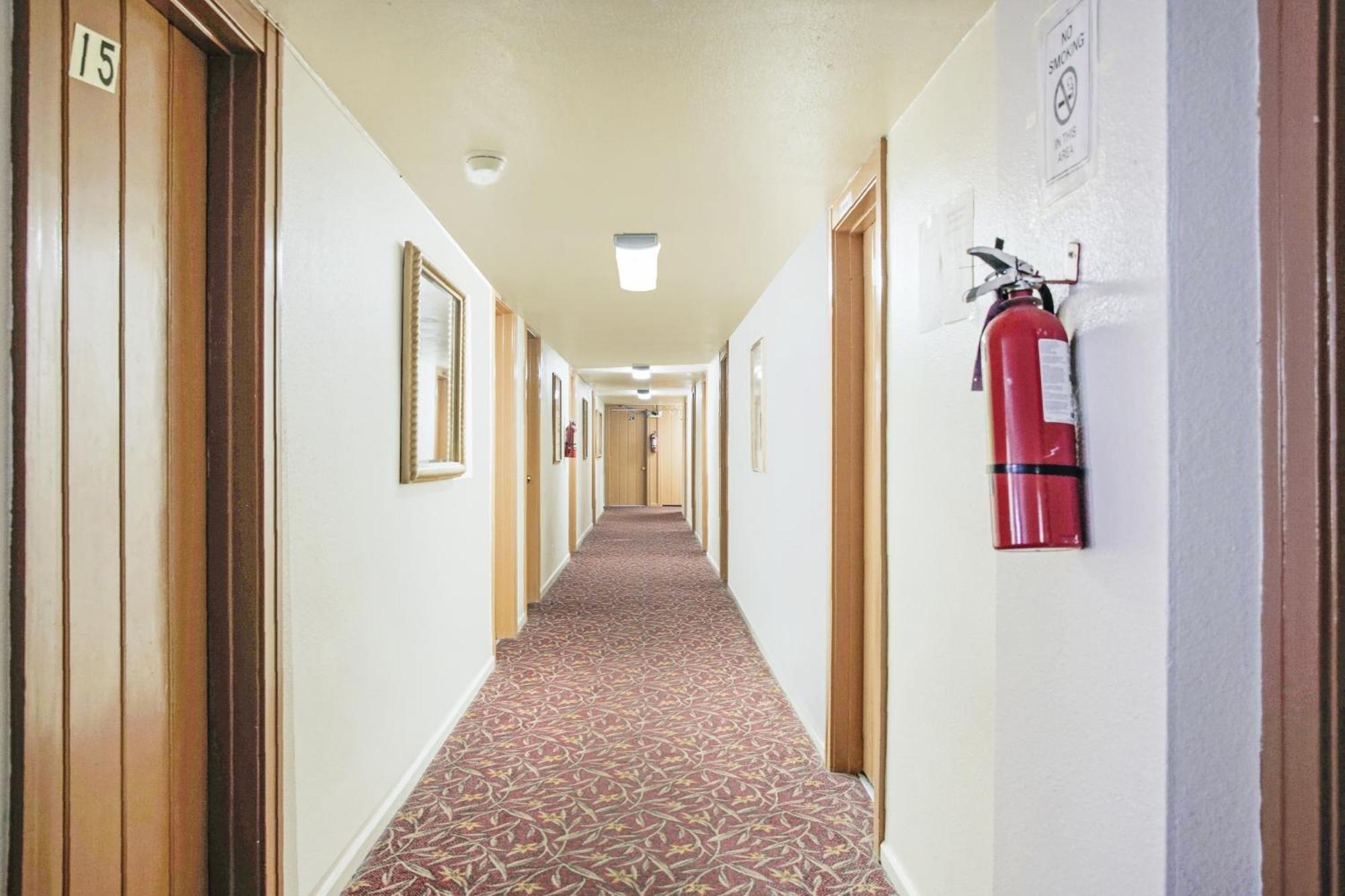 Oyo Historic Cameron Hotel Brownsville I-69E Екстер'єр фото